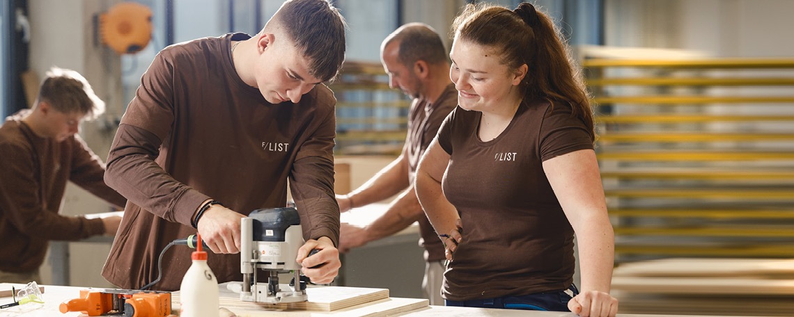 APPRENTISSAGE MENUISIER H/F/D, 1. portrait